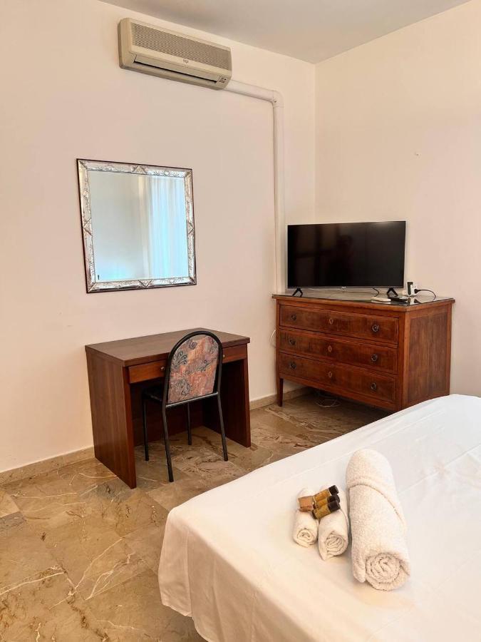 Casa Radiosa Varese Rooms Екстер'єр фото