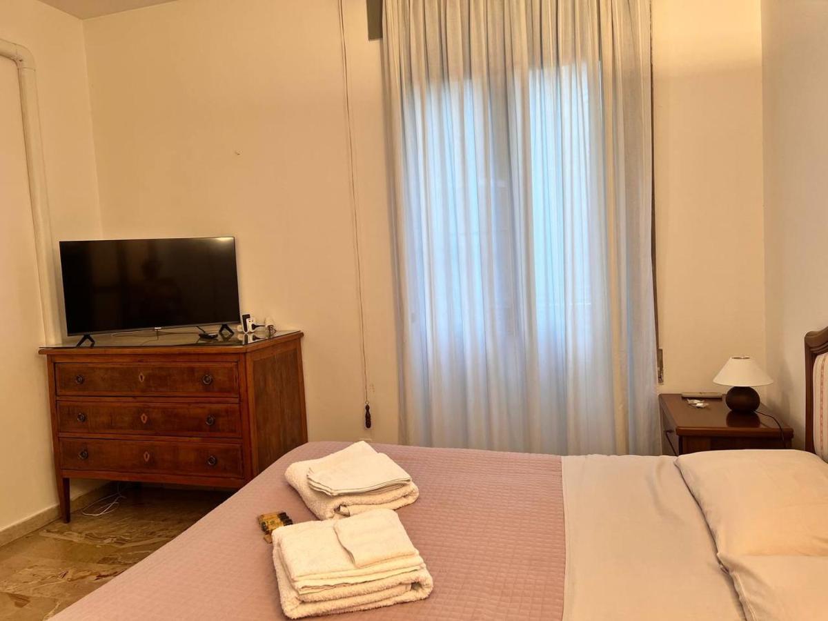 Casa Radiosa Varese Rooms Екстер'єр фото