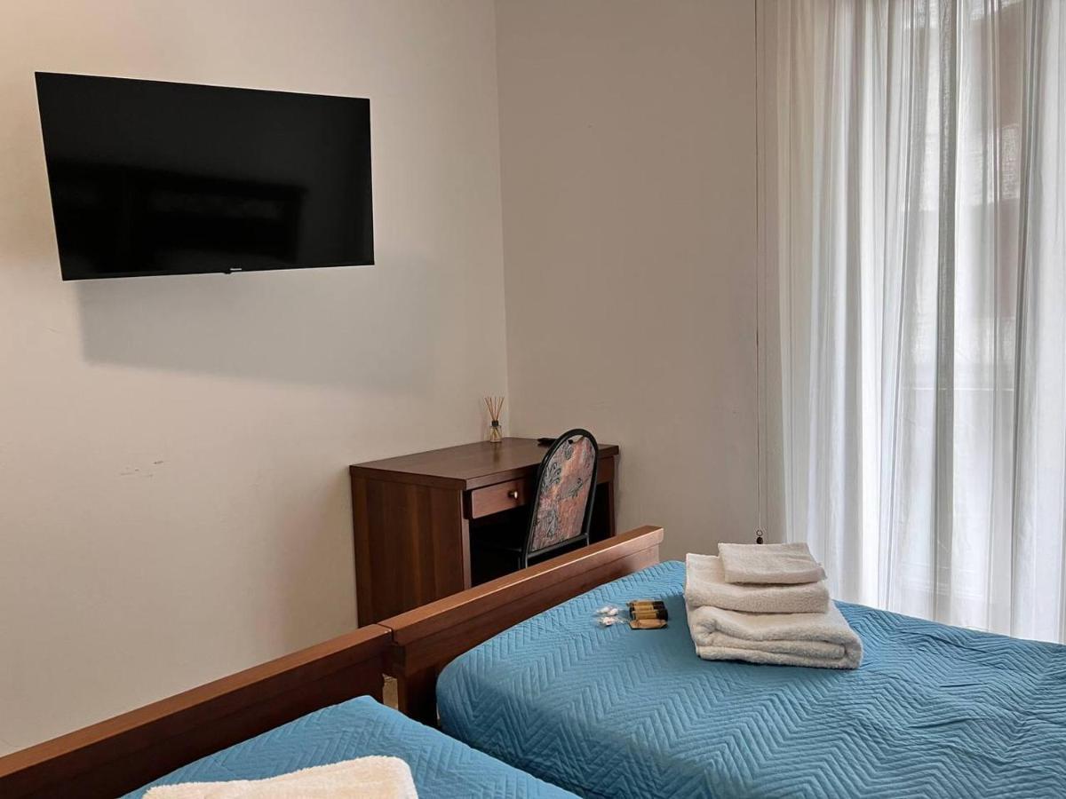 Casa Radiosa Varese Rooms Екстер'єр фото